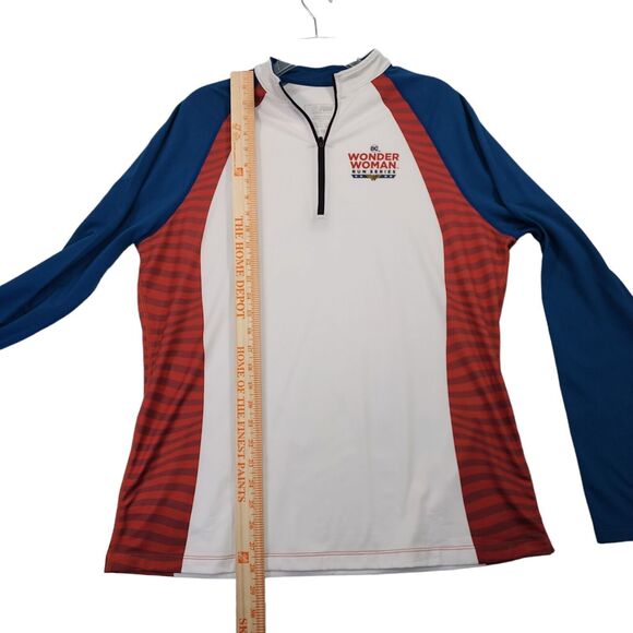 Running Man DC Wonder Woman Run Series Pullover 1/4 Zip Jacket Adult Large NWOT - Picture 5 of 6